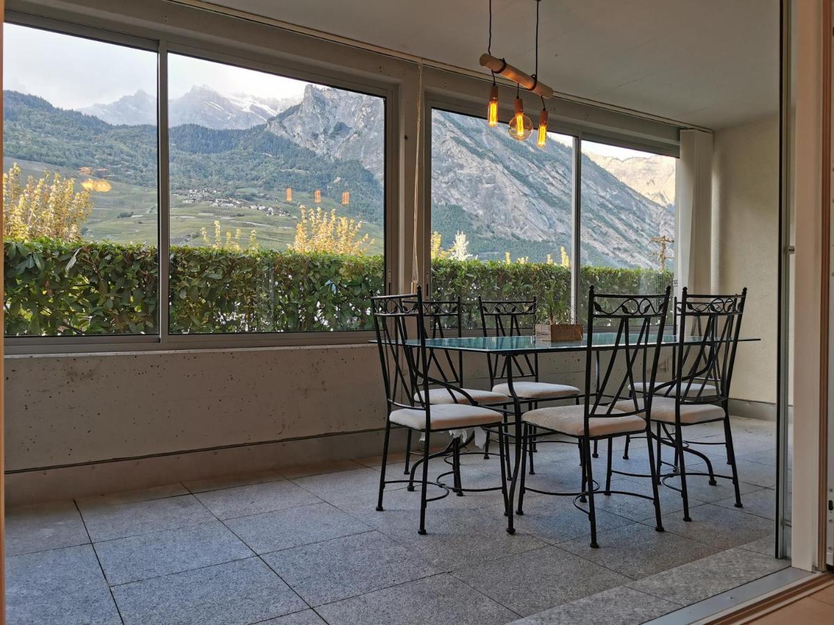 Superbe Studio A Saillon Les Bains Exterior foto